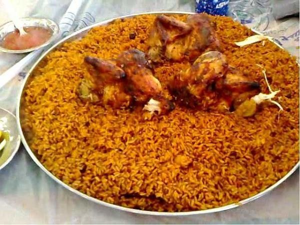 ارقي مطعم رز في جدة